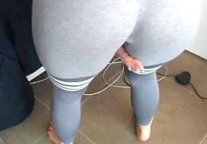 Red panties babe lets him enjoy a quick pussyjob